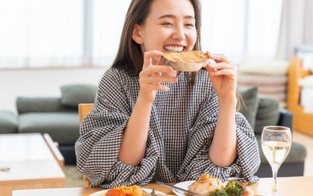 Người ăn bánh mì thường xuyên vào bữa sáng, cơ thể có thể xuất hiện 4 thay đổi “bất thường” này