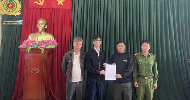 Trong cùng 1 ngày có tới 2 khoản tiền lớn chuyển vào tài khoản, tổng cộng 1,5 tỷ đồng: Người đàn ông vội báo công an, khẳng định không quen biết