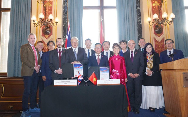 Vietjet ký hợp đồng mua 100 tàu bay A321neo với Airbus, củng cố quan hệ Đối tác Chiến lược Toàn diện Việt Nam – Vương quốc Anh