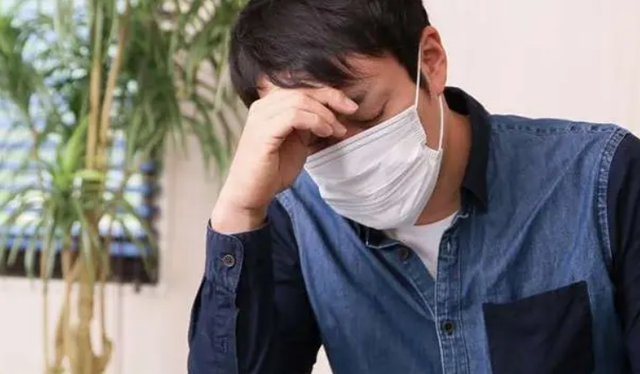 Cho bạn vay hơn 29 triệu đồng nhưng đòi mãi không trả, tôi chặn liên lạc, xem như mất tiền: 2 năm sau nghe nhân viên ngân hàng nói 1 câu mà sững người