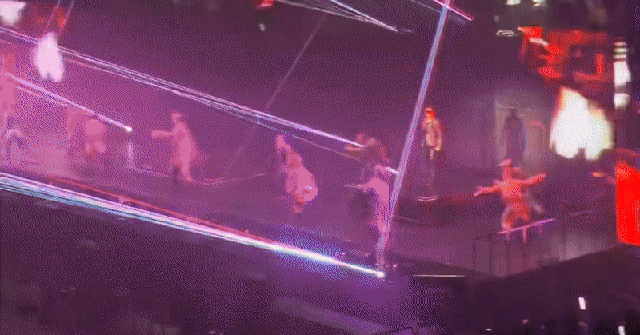 Nam ca sĩ N. bị hủy show gấp, cát-xê 25 tỷ cũng không chịu