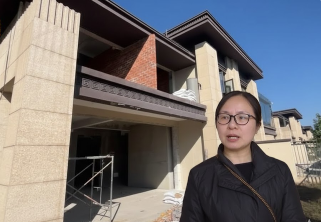 Chi 10 tỷ mua nhà cho con gái, nữ chủ nhà bàng hoàng phát hiện cột chịu lực rỗng: Chủ đầu tư kiên quyết "việc trả nhà không được chấp nhận"