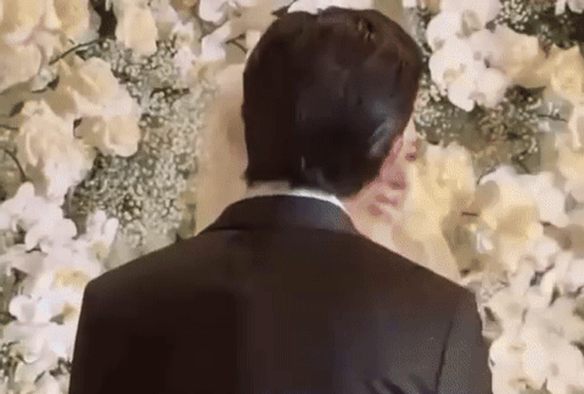 Đám cưới đang viral khắp MXH: Chú rể là trai hư đẹp nức tiếng, cô dâu đúng chuẩn sang xịn mịn