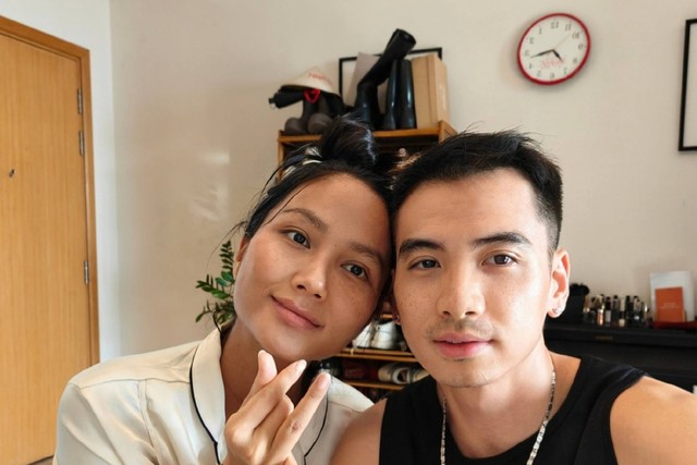 Hoa hậu H'Hen Niê xin lỗi