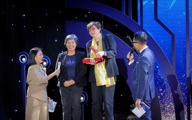 VinFuture mùa đầu tiên giữa đại dịch Covid-19: Biểu tượng của hy vọng và đoàn kết