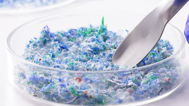 Phát minh ‘hẹn giờ’ cho nhựa tự phân huỷ làm chấn động giới khoa học, tiềm năng giải quyết vấn đề hóc búa bậc nhất hành tinh