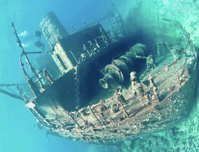 Phát hiện kho báu hơn 4.000 tấn dưới đáy biển, chuyên gia rót hơn 1.100 tỷ đồng, dùng cỗ máy thép nặng 540 tấn để trục vớt suốt 9 tháng mới lấy được