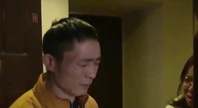 Bố qua đời để lại tài sản 110 tỷ đồng, con trai bàng hoàng khi 5 "người dưng" đến nhận thừa kế, toà án phán quyết: "Được chia tiền với 1 điều kiện"