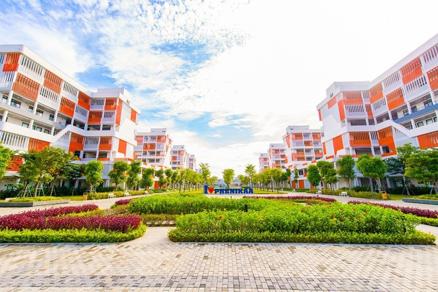 Người vào top giàu nhất sàn chứng khoán Việt, tài sản gần 6.000 tỷ vừa nhận chức danh Giáo sư ở tuổi 61- Ảnh 2. Người vào top giàu nhất sàn chứng khoán Việt, tài sản gần 6.000 tỷ vừa nhận chức danh Giáo sư ở tuổi 61- Ảnh 2.