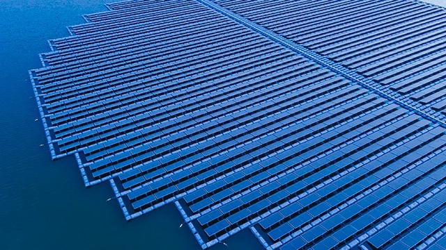 Phát minh có thể làm rung chuyển ngành năng lượng tái tạo của Trung Quốc: Công nghệ ‘hứng’ hạt mưa rơi trên mặt nước tạo ra điện, giảm 50% chi phí, tiết kiệm đất