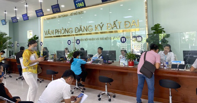 TP HCM: Văn phòng Đăng ký đất đai hoàn trả hàng trăm triệu chuyển nhầm
