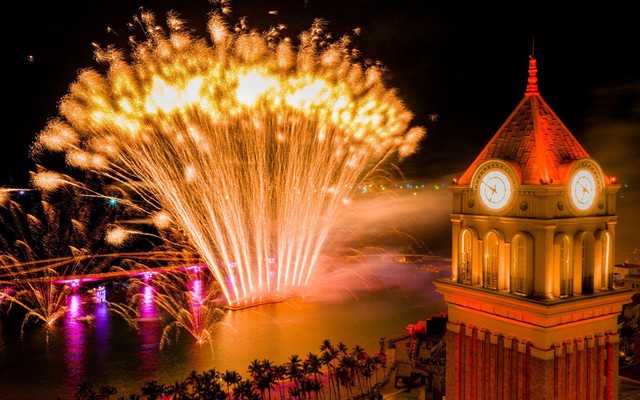 Phú Quốc bùng nổ với siêu show Bản giao hưởng đại dương