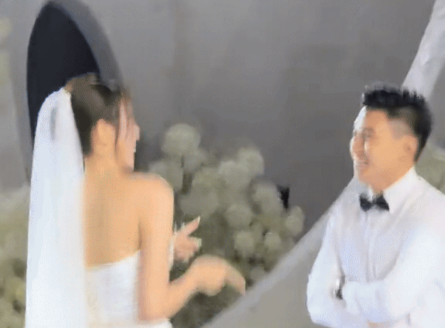 Màn nhảy đám cưới hot nhất lúc này của Tổng giám đốc Tập đoàn Sơn Hải