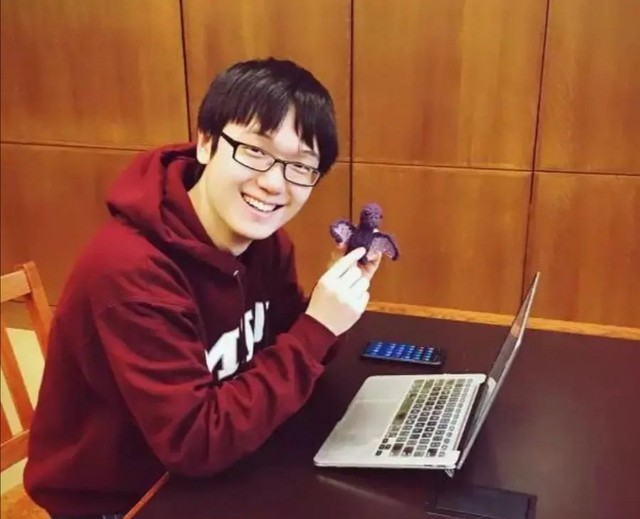 Không chọn cả Thanh Hoa, Bắc Đại để đi du học, nam sinh bị 11 trường đại học Mỹ từ chối: Gần 10 năm sau có cuộc đời khiến ai cũng ngỡ ngàng