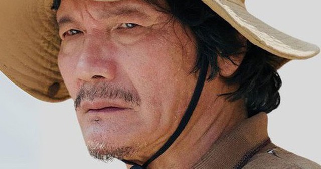 Nam NSƯT nổi tiếng cả nước, cưới học trò kém 22 tuổi, U70 lo “cơm áo gạo tiền” để con gái học trường song ngữ