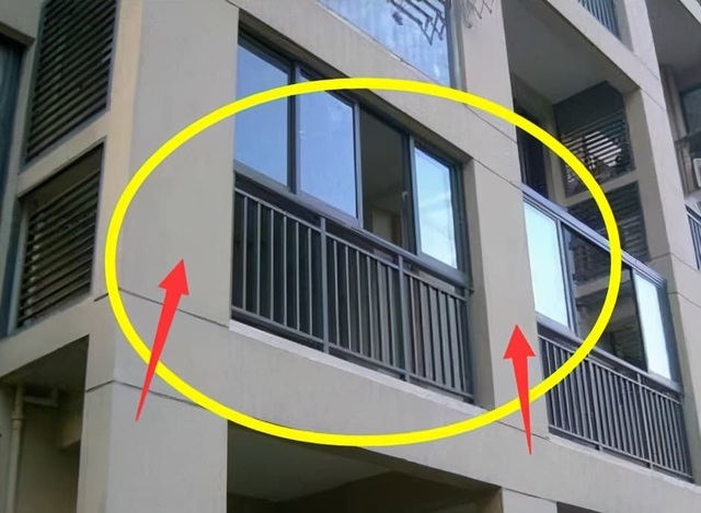 Chi 7,4 tỷ đồng mua chung cư, người đàn ông vừa cải tạo ban công liền bị ban quản lý khởi kiện, tòa phán quyết: “Anh không được phép làm vậy”