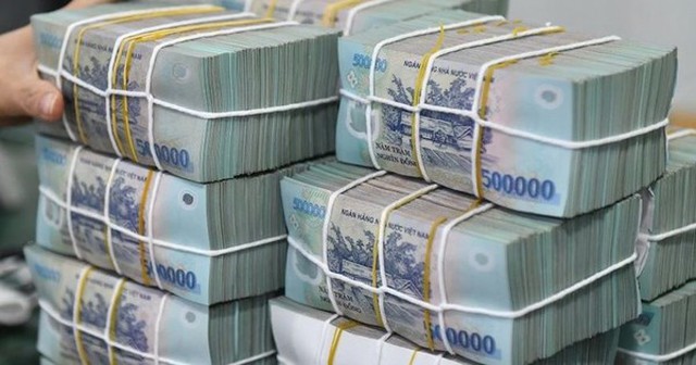 Ngân hàng lớn nhất hệ thống tăng lãi suất tiết kiệm, các kỳ hạn ngắn tăng rất mạnh