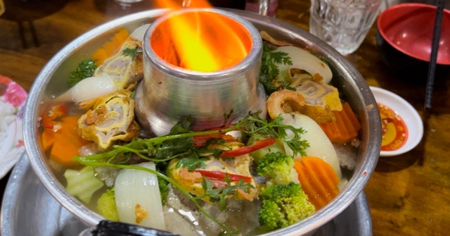 5 loại rau sống dễ “ôm ổ ký sinh trùng”, hay ăn lẩu và gỏi càng nguy hiểm