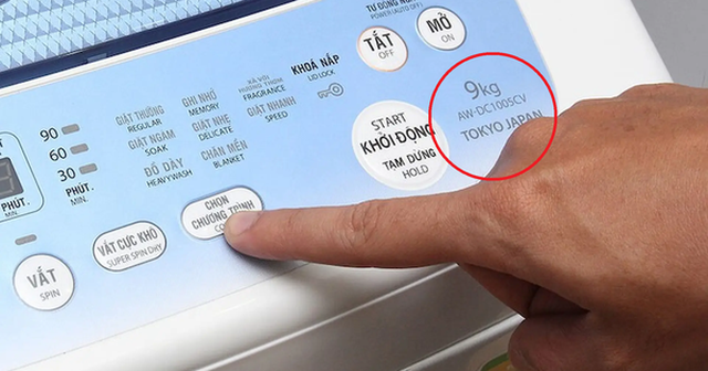 Trên máy giặt có số 8kg, 10kg là khối lượng quần áo khô hay ướt? Hóa ra lâu nay nhiều người đã hiểu sai
