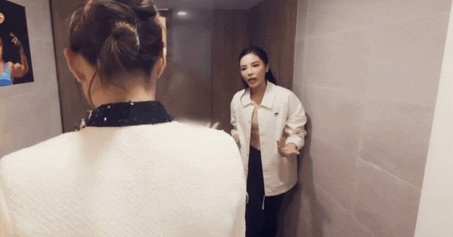 Giúp việc đến cọ toilet, bị Kỳ Duyên quát thẳng vào mặt: "Giờ em đổ lỗi cho khách hàng phải không?"
