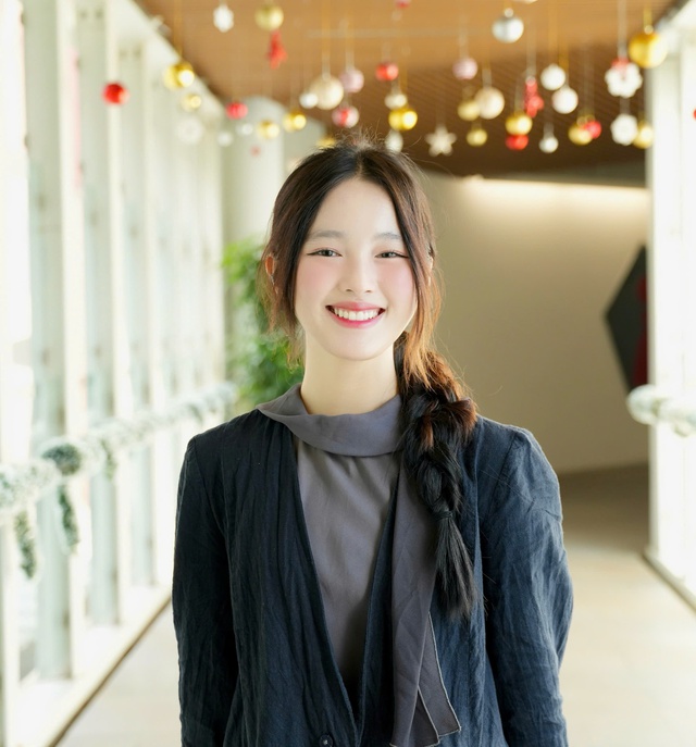 Nữ sinh 2004 từ trường làng vươn ra biển lớn: Khi “trái tim sư tử” kiến tạo bản thân từ bản lĩnh tuổi trẻ- Ảnh 1.