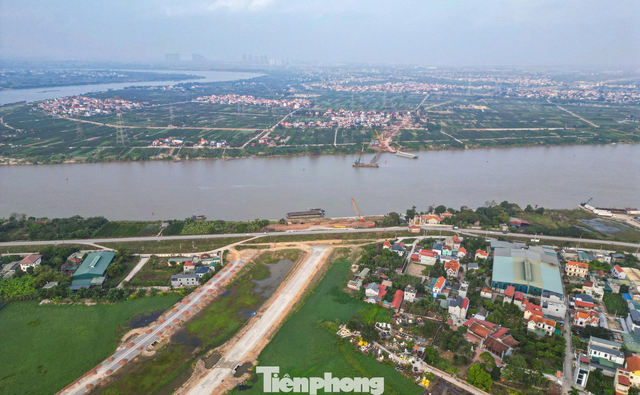 Toàn cảnh công trường thi công cầu Mễ Sở rộng 4 làn xe nối Hà Nội - Hưng Yên.- Ảnh 2.