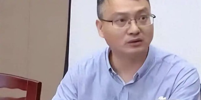 Vay hơn 298 triệu đồng nhưng không trả, người đàn ông bị chủ nợ khởi kiện, tòa án tuyên bố: “Quả thực không phải trả”