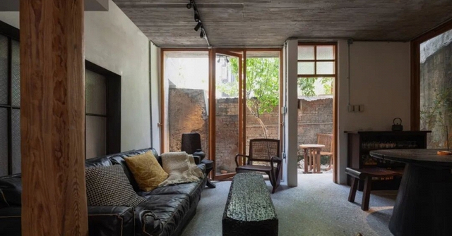 Thừa kế nhà 44m2 phố cổ, người phụ nữ cải tạo thành không gian sống cho gia đình 3 thế hệ: Nhỏ nhưng chứa điều “quý hơn vàng”