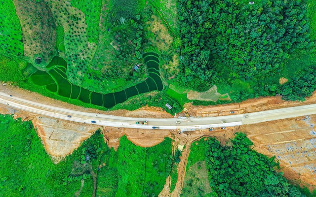 Dấu ấn Đèo Cả trên những tuyến cao tốc chiến lược