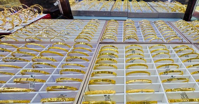 Giá vàng nhẫn, vàng miếng sáng 9/12: Đồng loạt giảm chờ quyết định của Fed