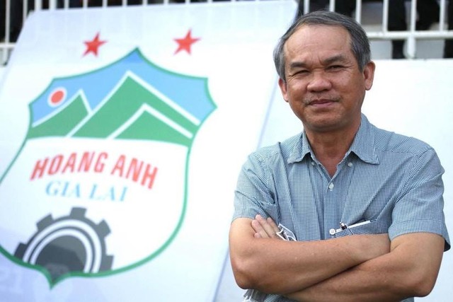 Bầu Đức lặng lẽ đổi lại logo cho Hoàng Anh Gia Lai sau khi chia tay bầu Thụy