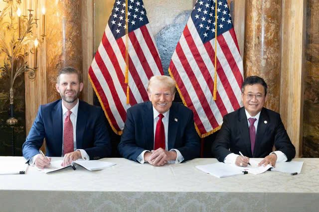 Đại gia bất động sản “bắt tay” với Tập đoàn Trump làm dự án tỷ USD lên kế hoạch lãi 2025 cao gấp 7 lần Đại gia bất động sản “bắt tay” với Tập đoàn Trump làm dự án tỷ USD lên kế hoạch lãi 2025 cao gấp 7 lần