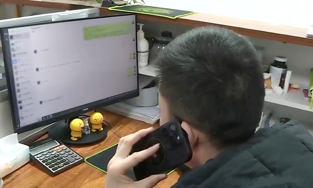 Nam nhân viên kế toán nhập sai số tài khoản, chuyển nhầm 14 tỷ đồng của công ty nhưng lại được sếp cảm ơn: “Sơ suất nhỏ, nhưng là may mắn” Nam nhân viên kế toán nhập sai số tài khoản, chuyển nhầm 14 tỷ đồng của công ty nhưng lại được sếp cảm ơn: “Sơ suất nhỏ, nhưng là may mắn”