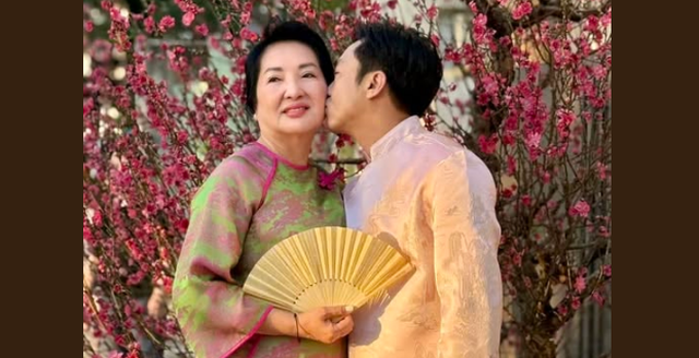 CEO Nguyễn Quốc Cường đăng ảnh bên "tình yêu lớn nhất cuộc đời", ai cũng nhắc khéo 1 điều cảm động