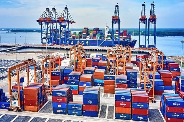 Nhóm quỹ Hàn Quốc bán cổ phiếu “gã khổng lồ” sở hữu cảng nước sâu lớn nhất Việt Nam Nhóm quỹ Hàn Quốc bán cổ phiếu “gã khổng lồ” sở hữu cảng nước sâu lớn nhất Việt Nam