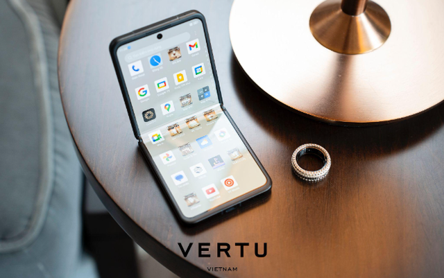 Điện thoại gập hơn 143 triệu đồng của Vertu được ưa chuộng tại Việt Nam Điện thoại gập hơn 143 triệu đồng của Vertu được ưa chuộng tại Việt Nam
