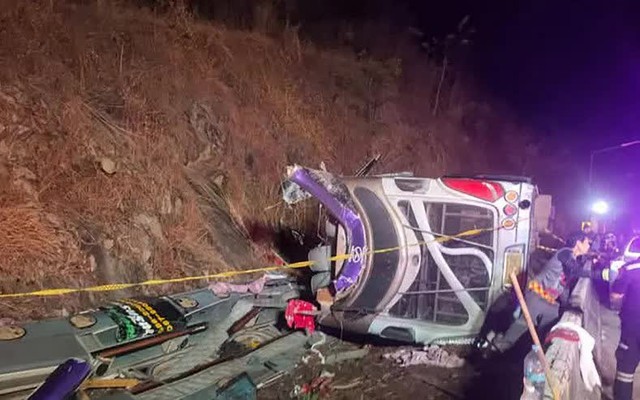 Hiện trường vụ tai nạn (Ảnh: Bangkokpost) Hiện trường vụ tai nạn (Ảnh: Bangkokpost)