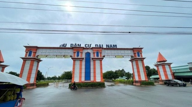 Khu dân cư Đại Nam gần 100ha của ông Dũng "lò vôi" mà một DN bất động sản "nhắm" tới: Bán hụt với giá hơn 2.400 tỷ đồng, bà Nguyễn Phương Hằng từng đem 963 lô đất thế chấp ngân hàng Khu dân cư Đại Nam gần 100ha của ông Dũng "lò vôi" mà một DN bất động sản "nhắm" tới: Bán hụt với giá hơn 2.400 tỷ đồng, bà Nguyễn Phương Hằng từng đem 963 lô đất thế chấp ngân hàng