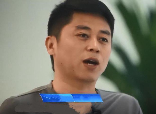 Sáng gửi tiết kiệm 2,2 tỷ, đến trưa tài khoản chỉ còn 65.000 đồng, người đàn ông báo khoá tài khoản nhưng ngân hàng thông báo: "Chúng tôi không có quyền giải quyết” Sáng gửi tiết kiệm 2,2 tỷ, đến trưa tài khoản chỉ còn 65.000 đồng, người đàn ông báo khoá tài khoản nhưng ngân hàng thông báo: "Chúng tôi không có quyền giải quyết”