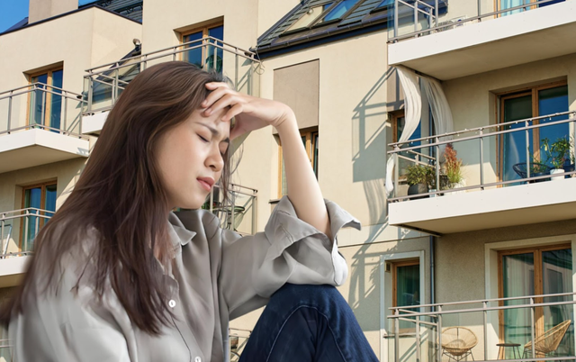 Người phụ nữ mua nhà 1,7 tỷ đồng, 2 năm sau chuyển đến phát hiện ban công 80m2 bị hàng xóm chiếm làm vườn hoa, còn tuyên bố: Đây là tài sản chung Người phụ nữ mua nhà 1,7 tỷ đồng, 2 năm sau chuyển đến phát hiện ban công 80m2 bị hàng xóm chiếm làm vườn hoa, còn tuyên bố: Đây là tài sản chung