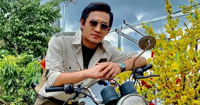 Căn phòng đơn sơ, chỗ đựng đồ che bằng giấy báo Quý Bình sống trước khi qua đời ở tuổi 42 Căn phòng đơn sơ, chỗ đựng đồ che bằng giấy báo Quý Bình sống trước khi qua đời ở tuổi 42