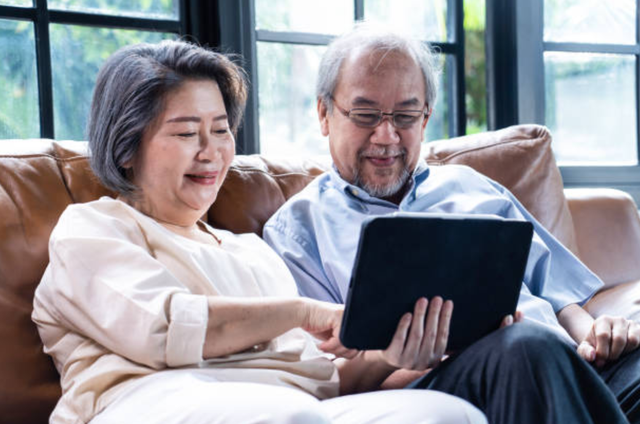 Hỏi Grok và DeepSeek “Cần bao nhiêu tiền để nghỉ hưu an nhàn, không phiền con cháu?”, câu trả lời bất ngờ của AI nằm ngoài tính toán của nhiều người Hỏi Grok và DeepSeek “Cần bao nhiêu tiền để nghỉ hưu an nhàn, không phiền con cháu?”, câu trả lời bất ngờ của AI nằm ngoài tính toán của nhiều người