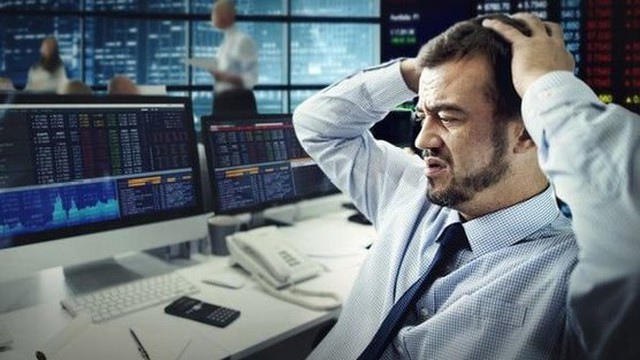 Phiên 1/4: Khối ngoại tiếp đà bán ròng gần 500 tỷ đồng, tâm điểm "xả" mạnh một cổ phiếu chứng khoán Phiên 1/4: Khối ngoại tiếp đà bán ròng gần 500 tỷ đồng, tâm điểm "xả" mạnh một cổ phiếu chứng khoán