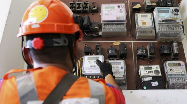 Vắng nhà 6 ngày nhưng công tơ điện vẫn nhảy số, tăng hơn 100 kWh, gia chủ gọi người đến kiểm tra thì được thông báo: "Có 1 dòng điện bất thường trong nhà anh" Vắng nhà 6 ngày nhưng công tơ điện vẫn nhảy số, tăng hơn 100 kWh, gia chủ gọi người đến kiểm tra thì được thông báo: "Có 1 dòng điện bất thường trong nhà anh"