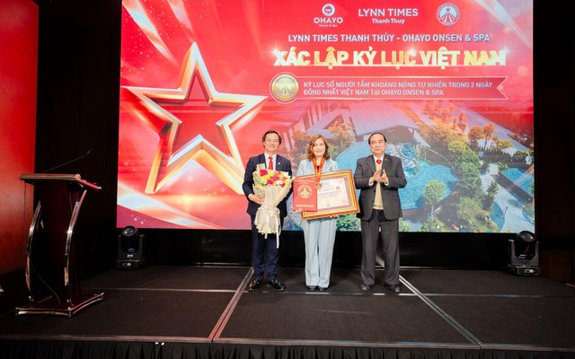 Xác lập kỷ lục Việt Nam tại tổ hợp nghỉ dưỡng khoáng nóng tự nhiên 5 sao Xác lập kỷ lục Việt Nam tại tổ hợp nghỉ dưỡng khoáng nóng tự nhiên 5 sao