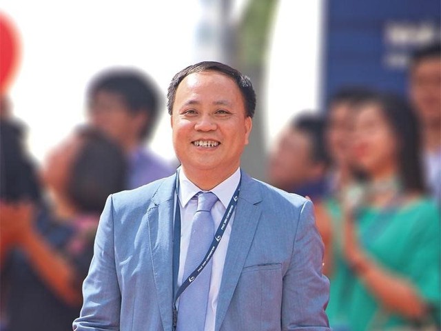 Thế giới khó quá thì quay về sân nhà 100 triệu người dùng: Doanh nghiệp xuất khẩu trăn trở vì lãi suất vay USD chỉ khoảng hơn 1% trong khi vay tiền đồng 9-10% Thế giới khó quá thì quay về sân nhà 100 triệu người dùng: Doanh nghiệp xuất khẩu trăn trở vì lãi suất vay USD chỉ khoảng hơn 1% trong khi vay tiền đồng 9-10%