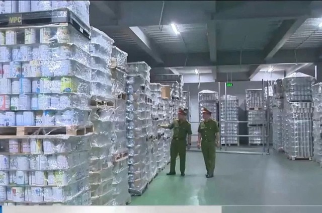 Sau kẹo Kera, Bộ Công an triệt phá thêm 2 công ty bán sữa giả cho người bị tiểu đường, bà bầu, trẻ em thu lợi gần 500 tỷ đồng Sau kẹo Kera, Bộ Công an triệt phá thêm 2 công ty bán sữa giả cho người bị tiểu đường, bà bầu, trẻ em thu lợi gần 500 tỷ đồng