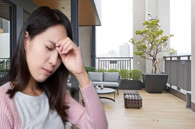 Người phụ nữ mua nhà 4,2 tỷ đồng nhưng không ở, 3 năm sau phát hiện sân thượng 200m2 bị hàng xóm chiếm làm hồ cá, tòa án tuyên bố: “Họ có quyền làm vậy” Người phụ nữ mua nhà 4,2 tỷ đồng nhưng không ở, 3 năm sau phát hiện sân thượng 200m2 bị hàng xóm chiếm làm hồ cá, tòa án tuyên bố: “Họ có quyền làm vậy”