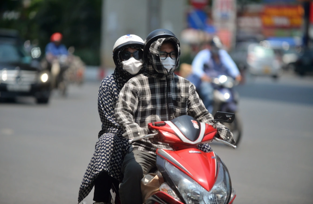Tin nắng nóng mới nhất: Phủ rộng cả nước, kéo dài hết ngày 22/4, nhiều nơi trên 38 độ C