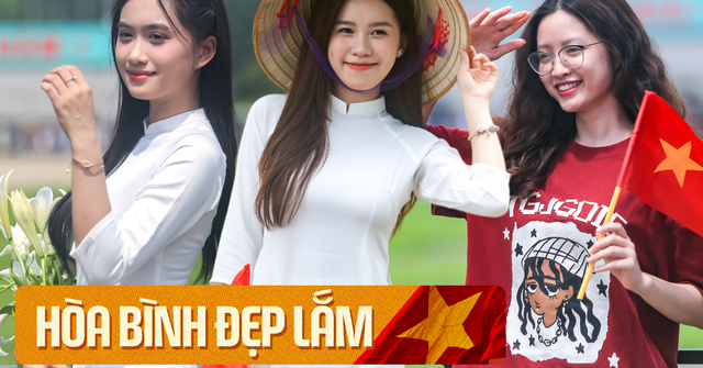 Check-in ngoài Lăng Bác giữa trưa: Cố gắng dậy sớm lắm rồi, tới nơi vẫn có nhiều người sớm hơn Check-in ngoài Lăng Bác giữa trưa: Cố gắng dậy sớm lắm rồi, tới nơi vẫn có nhiều người sớm hơn